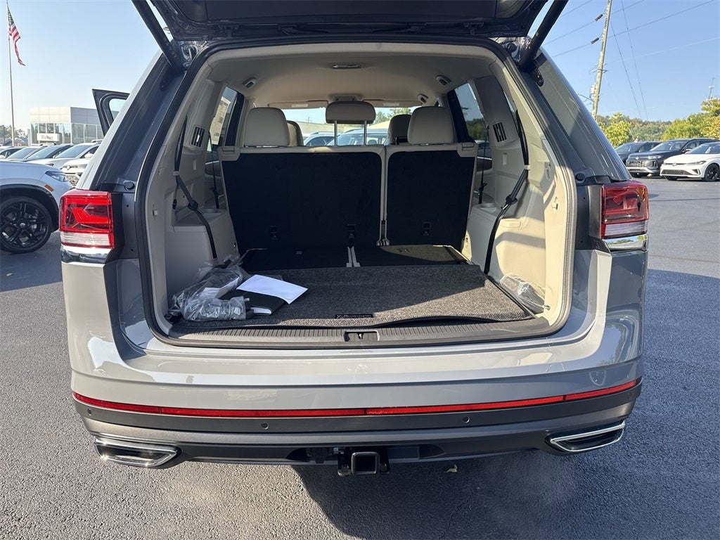 2026 Volkswagen Atlas 2.0T SE w/ Technology