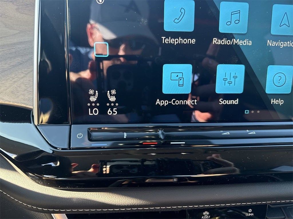 2026 Volkswagen Atlas 2.0T SE w/ Technology