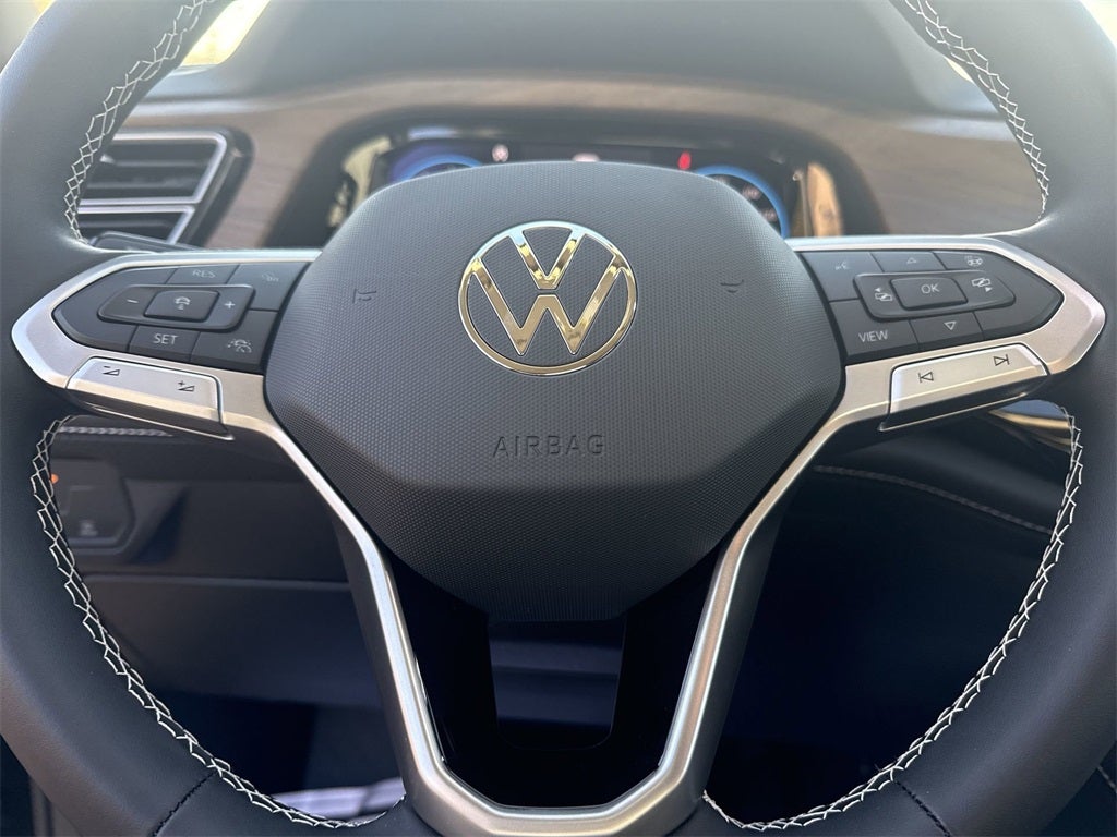 2026 Volkswagen Atlas 2.0T SE w/ Technology