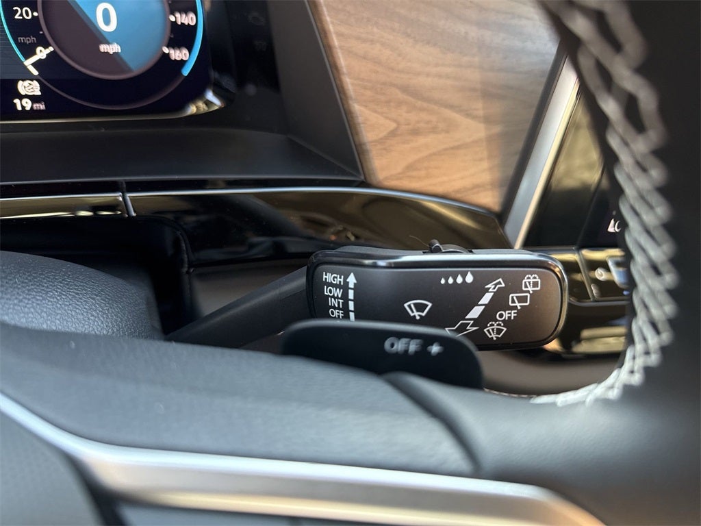 2026 Volkswagen Atlas 2.0T SE w/ Technology