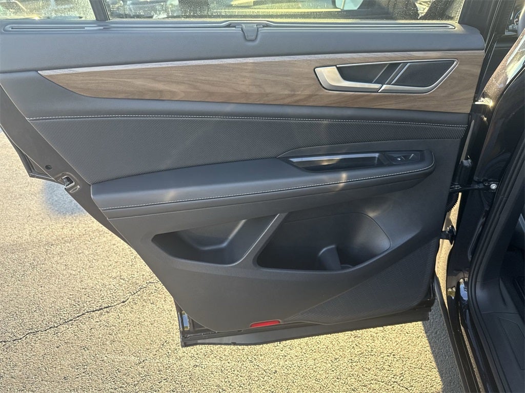 2026 Volkswagen Atlas 2.0T SE w/ Technology