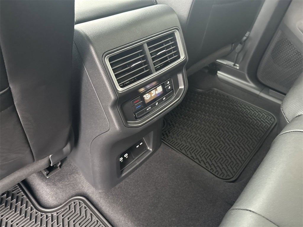 2026 Volkswagen Atlas 2.0T SE w/ Technology