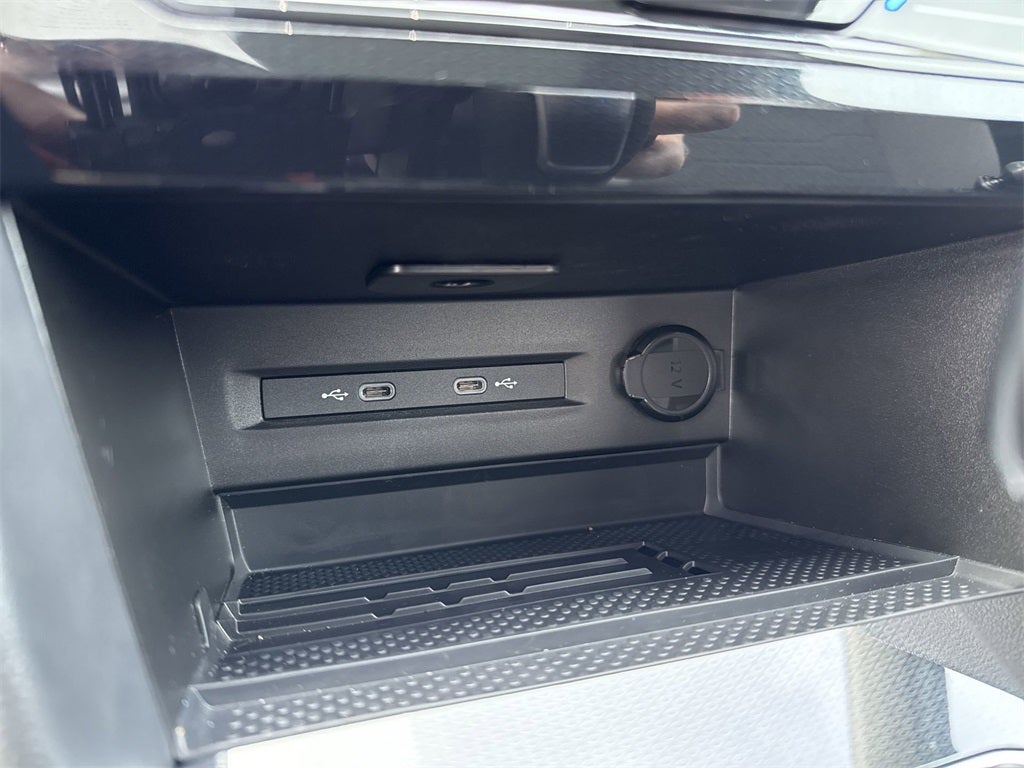 2025 Volkswagen Taos 1.5T SE Black