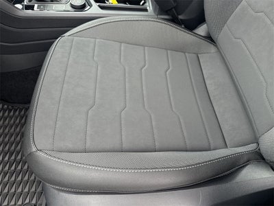 2025 Volkswagen Taos 1.5T SE Black