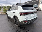 2026 Volkswagen Taos 1.5T SE Black