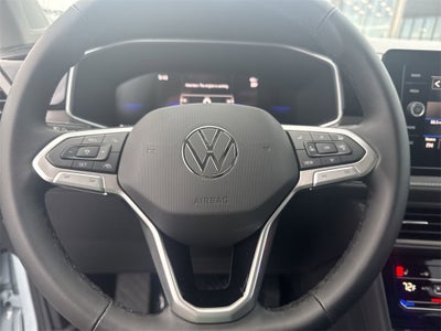 2026 Volkswagen Taos 1.5T SE Black