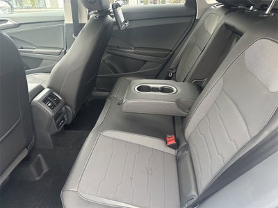 2026 Volkswagen Taos 1.5T SE Black