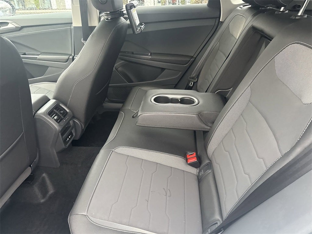 2026 Volkswagen Taos 1.5T SE Black