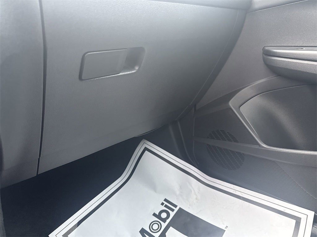 2026 Volkswagen Taos 1.5T SE Black