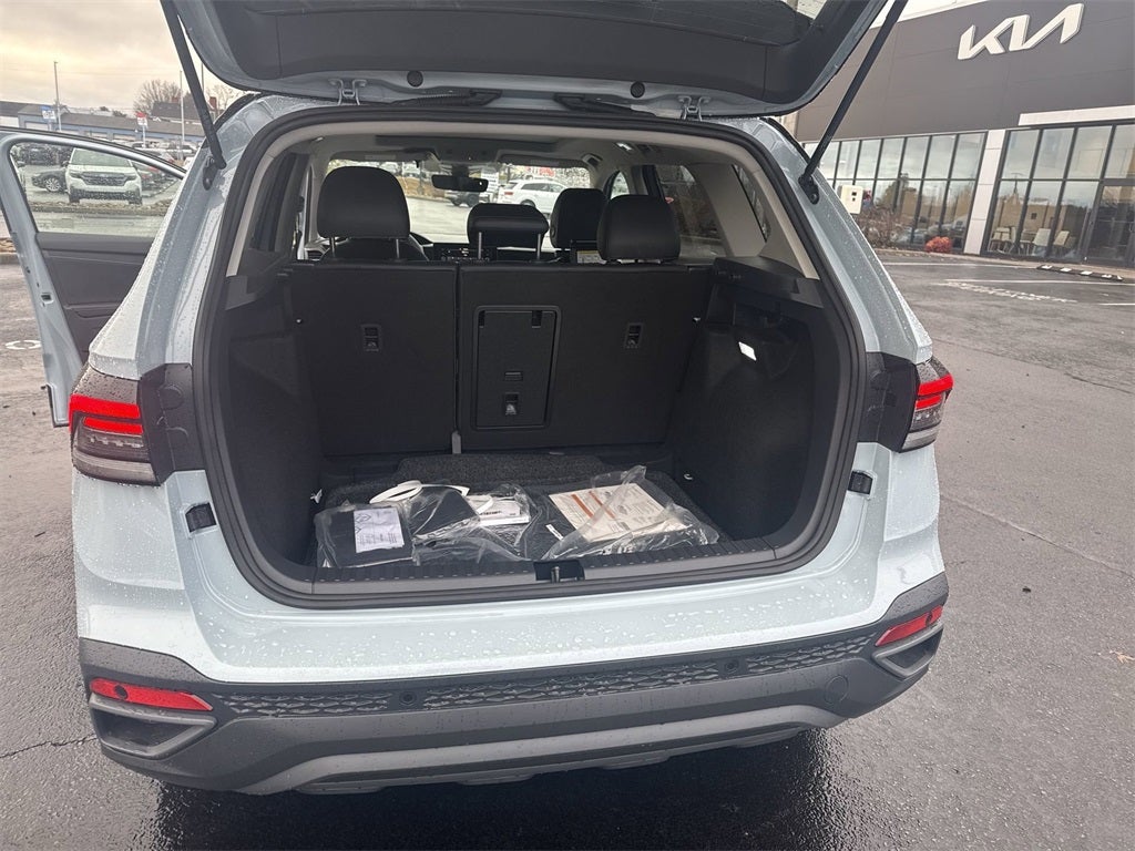 2026 Volkswagen Taos 1.5T SE Black