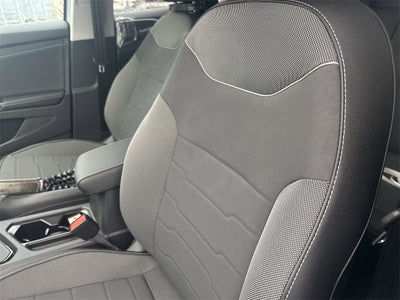 2026 Volkswagen Taos 1.5T SE Black