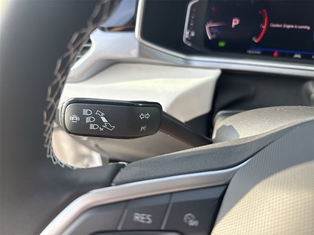 2025 Volkswagen Taos 1.5T SEL