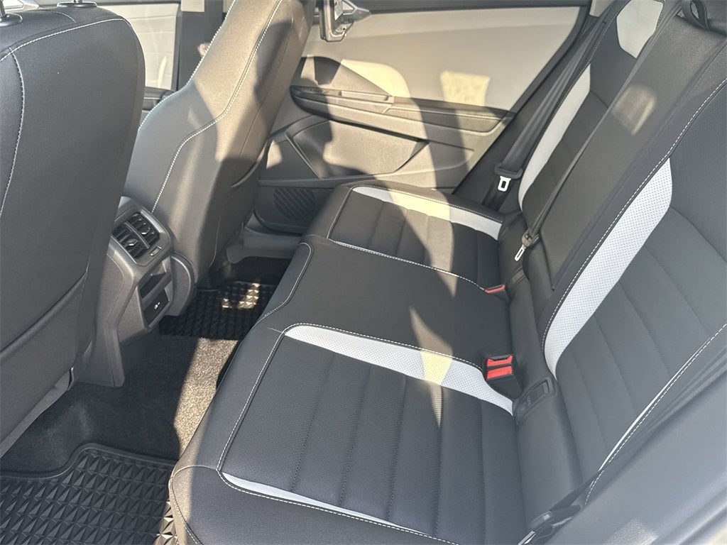 2025 Volkswagen Taos 1.5T SEL