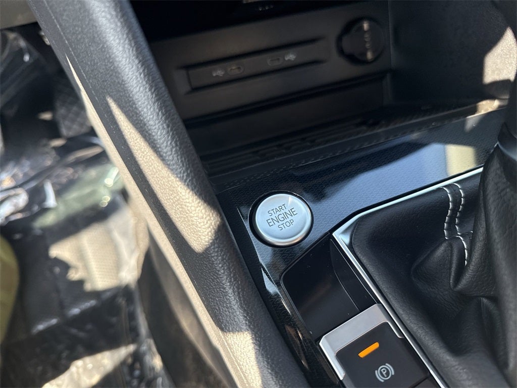 2025 Volkswagen Taos 1.5T SEL