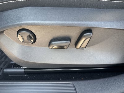 2025 Volkswagen Taos 1.5T SEL