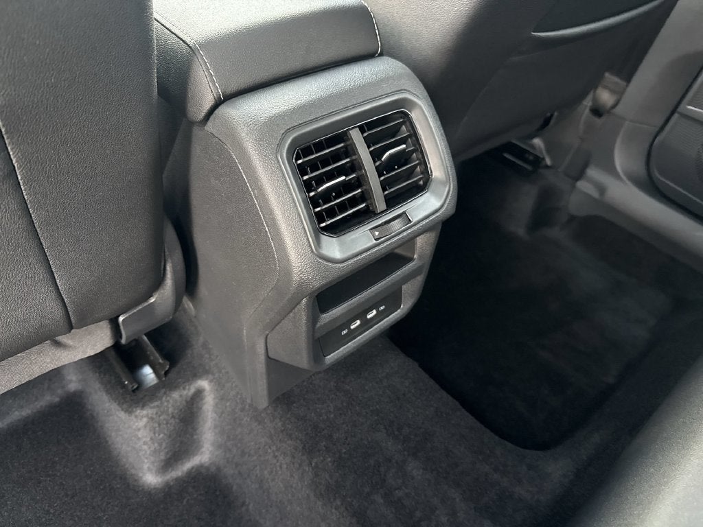 2027 Volkswagen Taos 1.5T SEL
