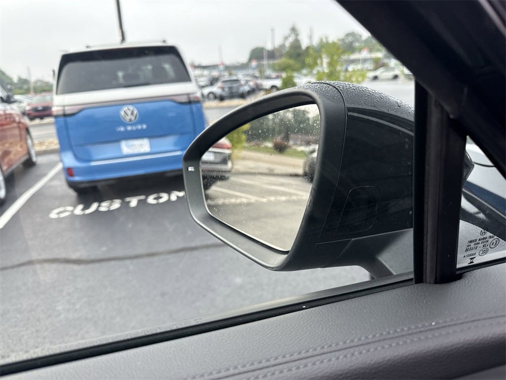 2025 Volkswagen Tiguan 2.0T SE