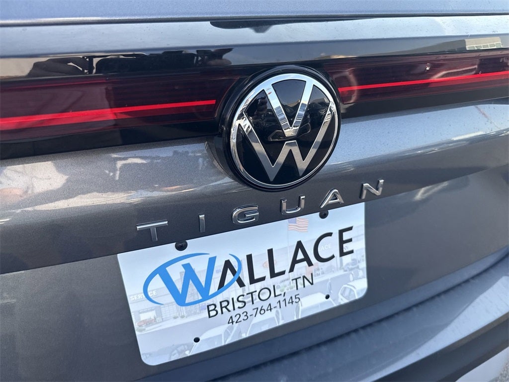 2025 Volkswagen Tiguan 2.0T SE