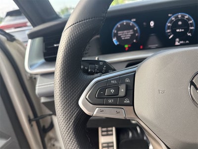 2025 Volkswagen Tiguan 2.0T SE R-Line Black