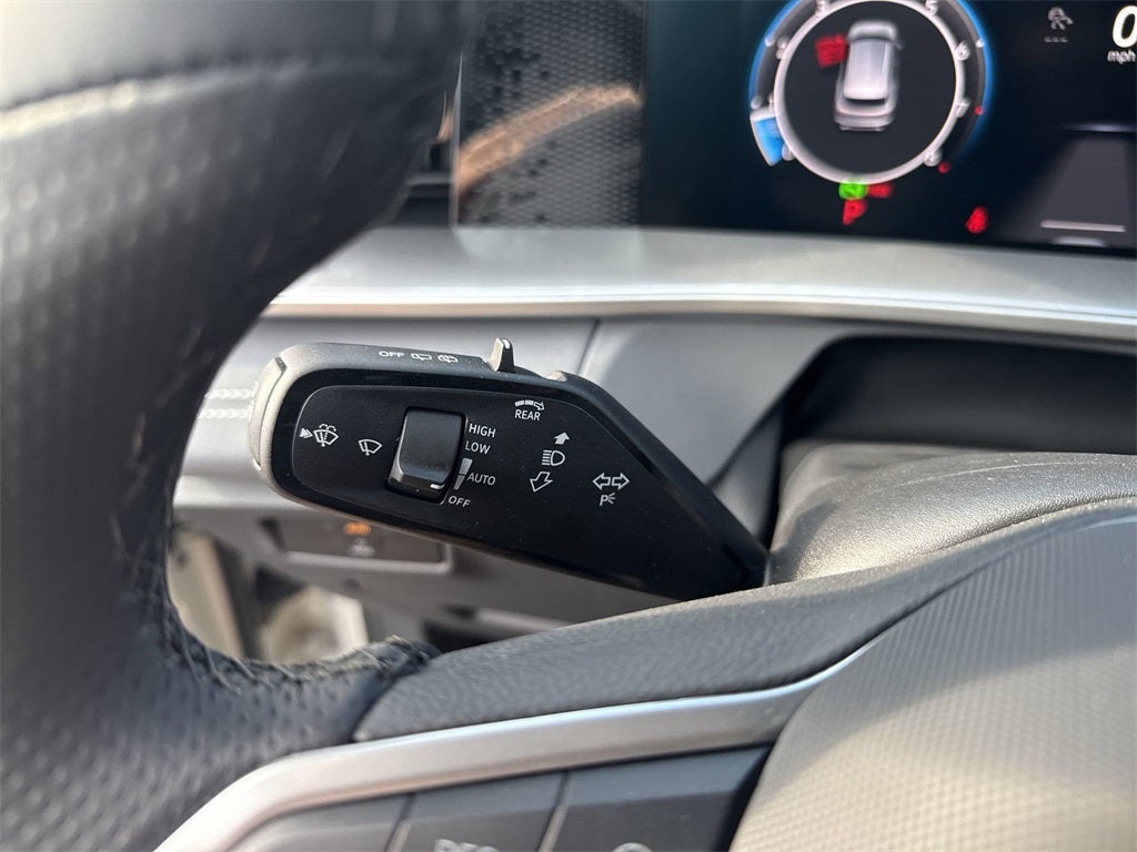 2025 Volkswagen Tiguan 2.0T SE R-Line Black