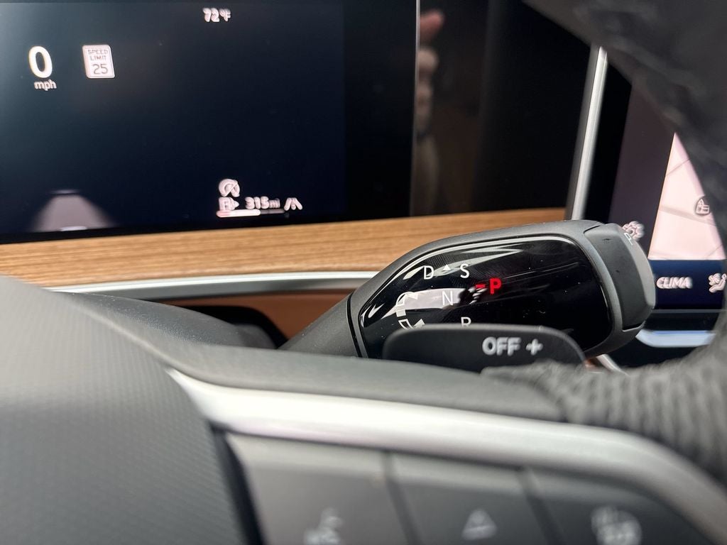 2026 Volkswagen Tiguan 2.0T SEL R-Line