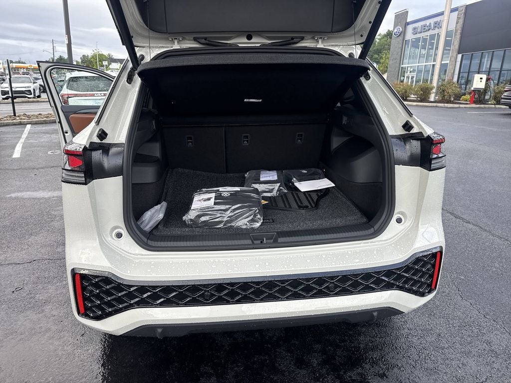 2026 Volkswagen Tiguan 2.0T SEL R-Line