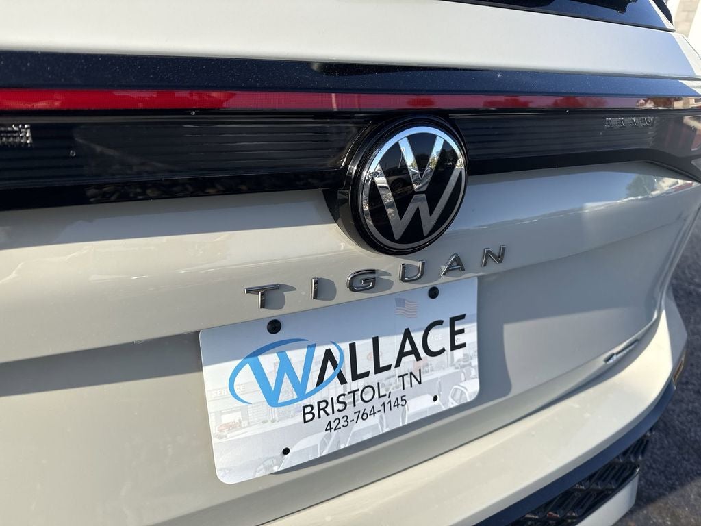 2026 Volkswagen Tiguan 2.0T SEL R-Line Turbo