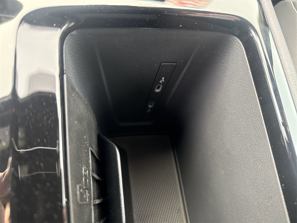 2026 Volkswagen Tiguan 2.0T SEL