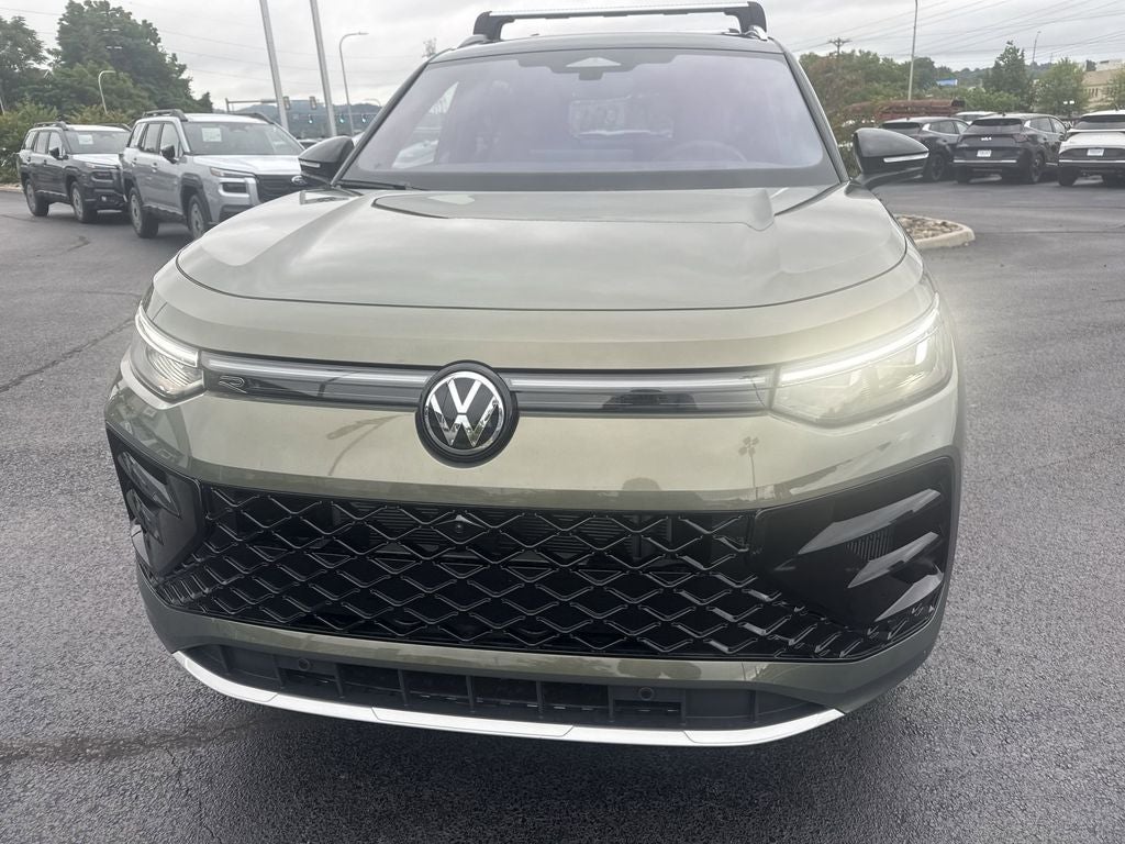 2026 Volkswagen Tiguan SEL R-Line Turbo