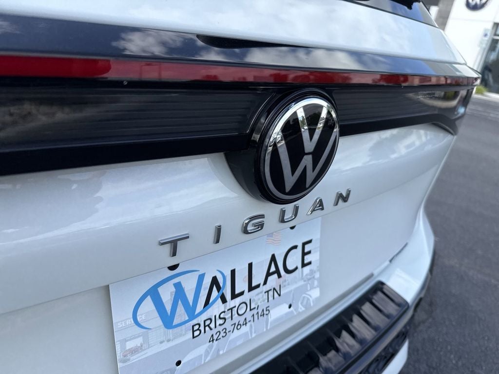 2026 Volkswagen Tiguan 2.0T SEL R-Line Turbo