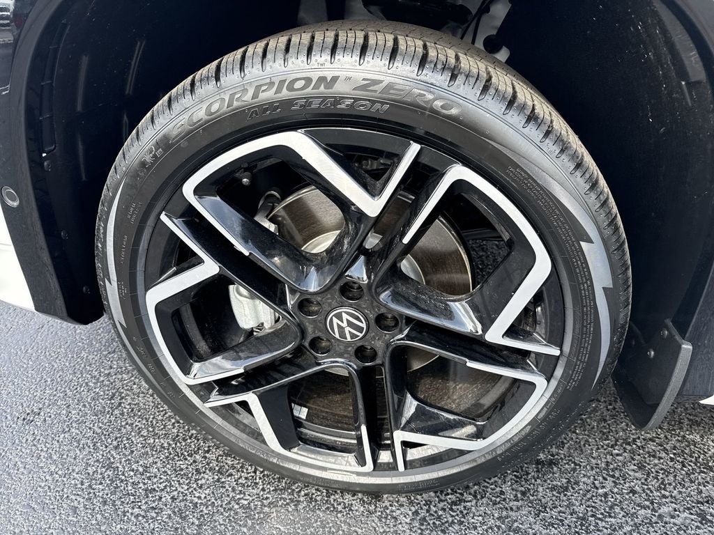 2026 Volkswagen Tiguan 2.0T SEL R-Line Turbo