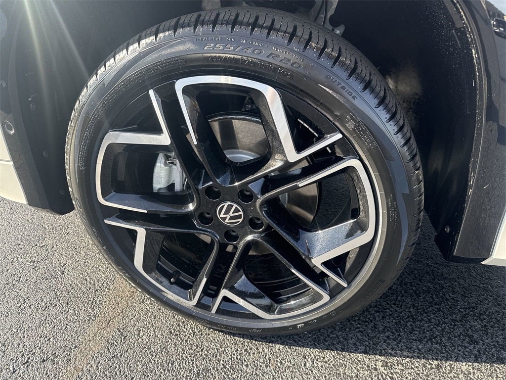 2026 Volkswagen Tiguan 2.0T SEL