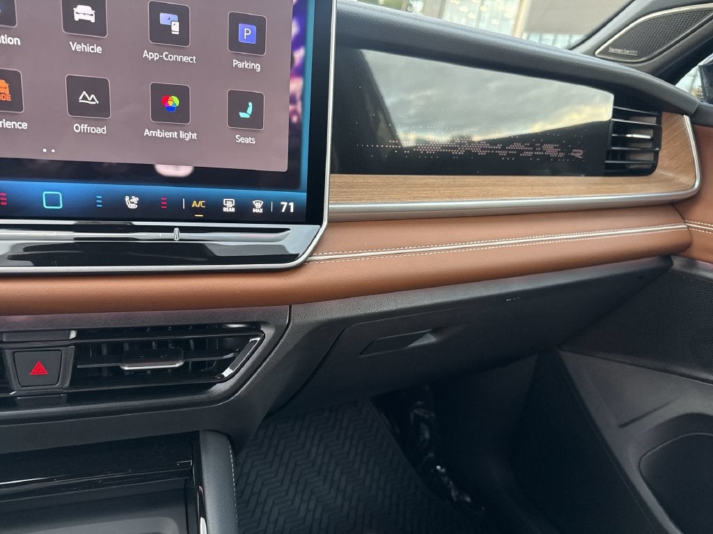 2026 Volkswagen Tiguan 2.0T SEL R-Line Turbo