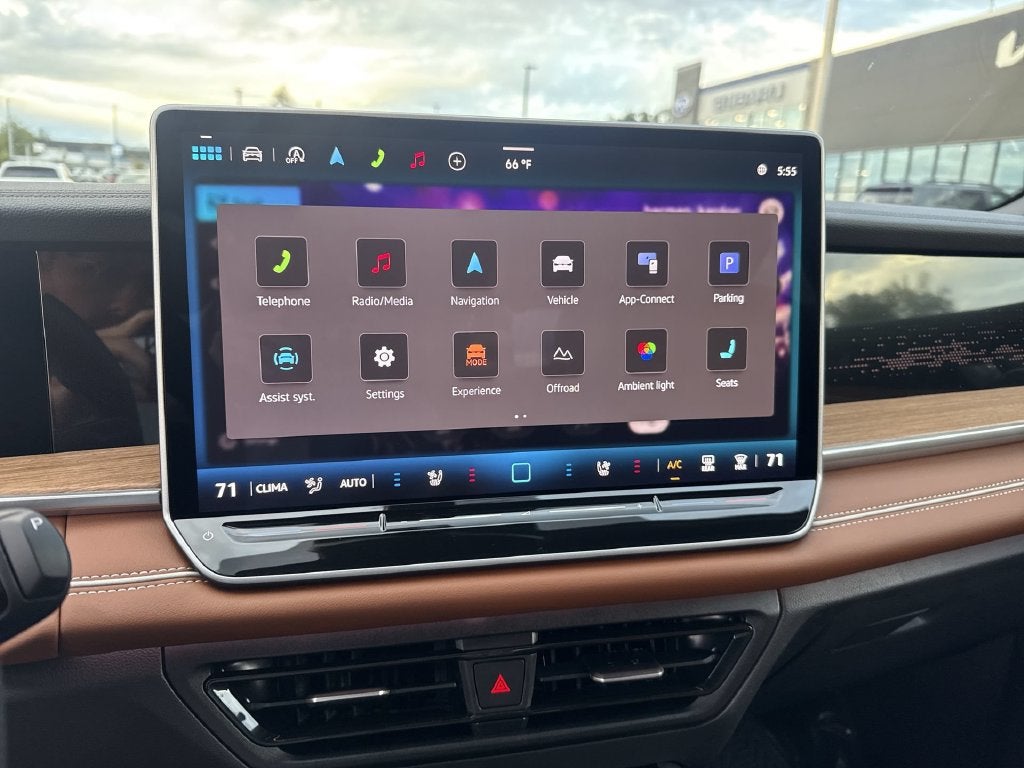 2026 Volkswagen Tiguan 2.0T SEL R-Line Turbo
