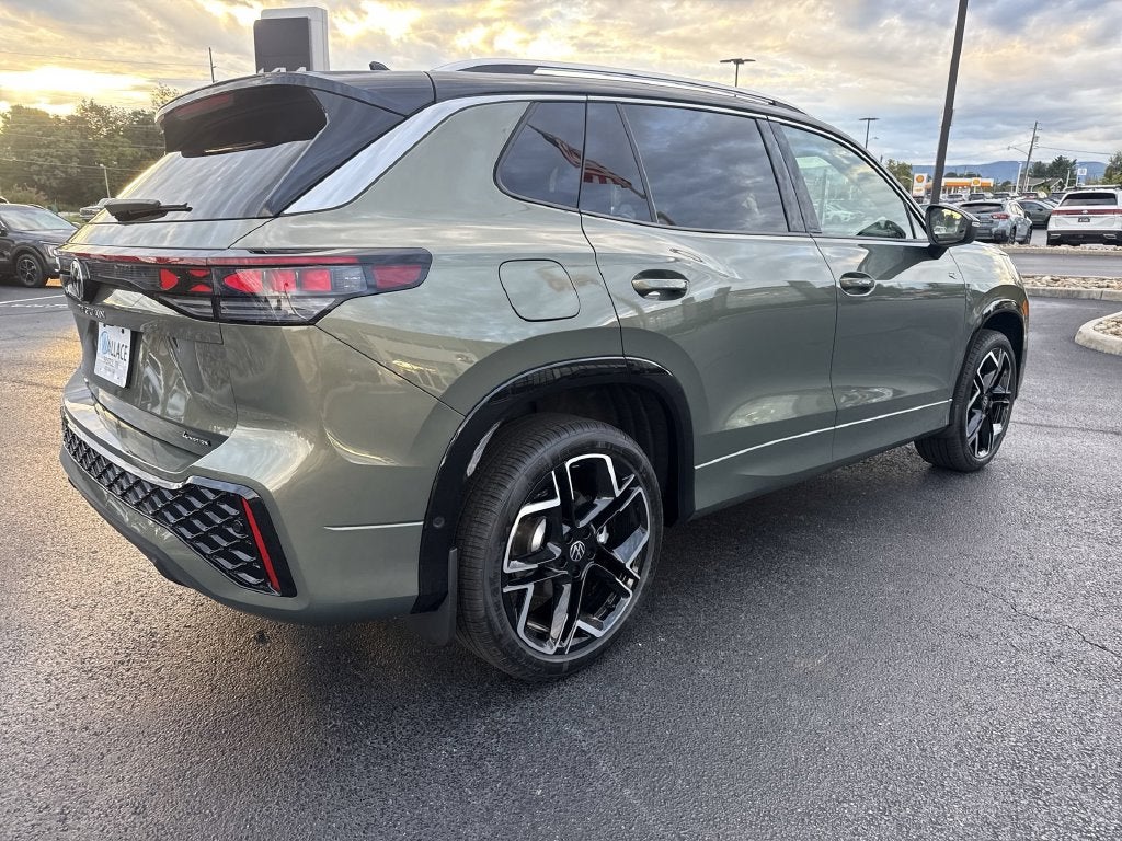 2026 Volkswagen Tiguan 2.0T SEL R-Line Turbo