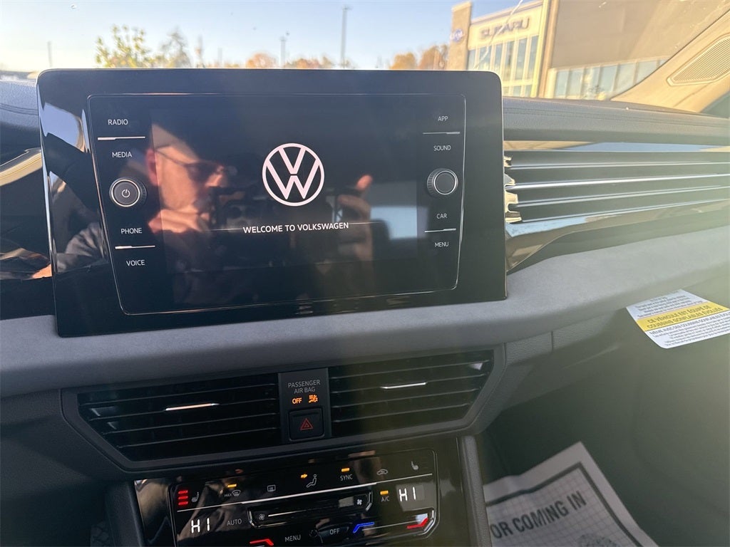 2025 Volkswagen Jetta 1.5T SE