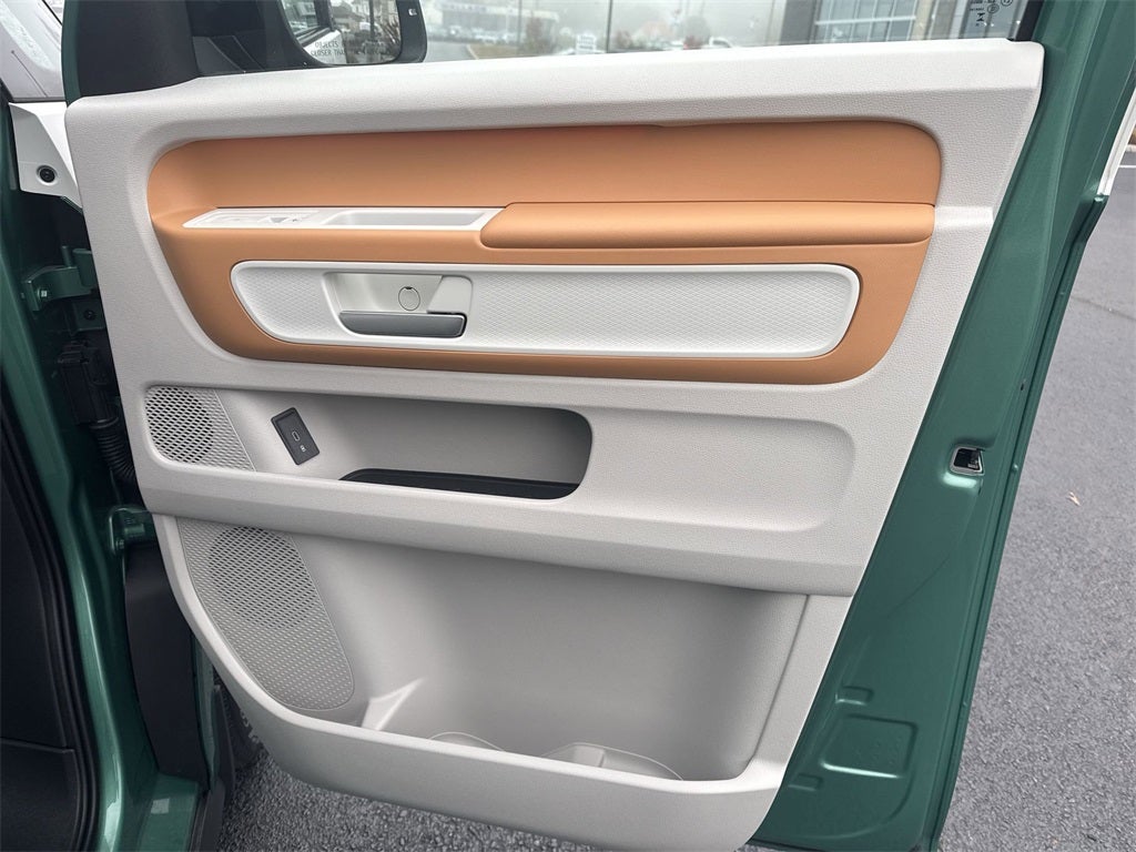 2025 Volkswagen ID. Buzz Pro S Plus