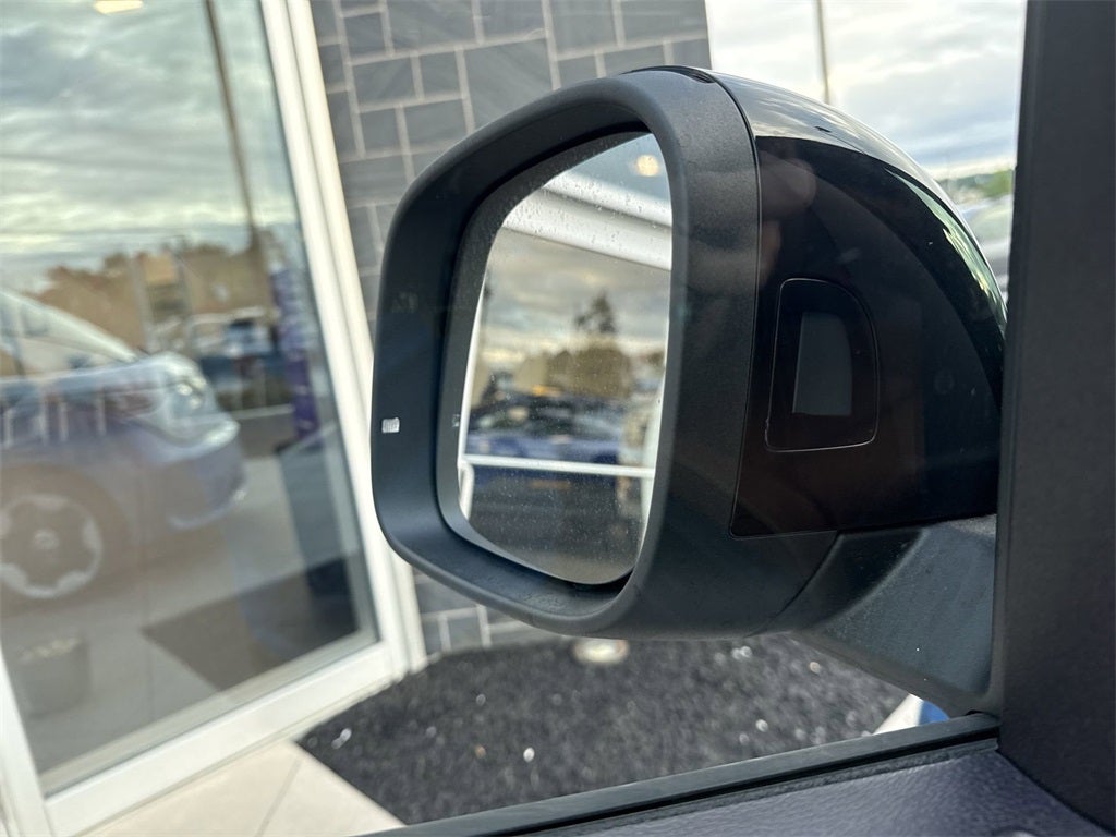 2025 Volkswagen ID. Buzz Pro S Plus